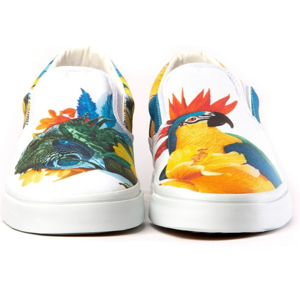 BLANX Casual & Fashionable Sneakers with a Purpose. Design by Guillermo Flores.